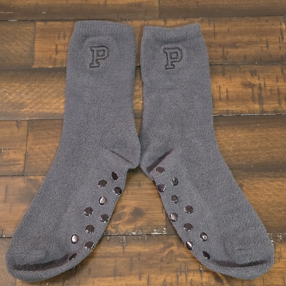 PINK Victoria's Secret Non Slip Fleece Socks Forrest Green Size 9-11 NWOT